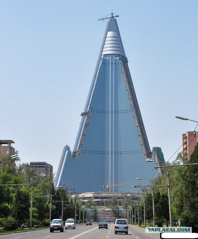 Контрабандные фотографии из Северной Кореи: Ким Чен Ын не одобряет!