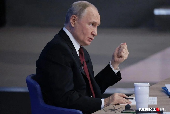 Путин поставил срок решения вопросов с мигрантами и объяснил, кого из иностранцев ждут в России