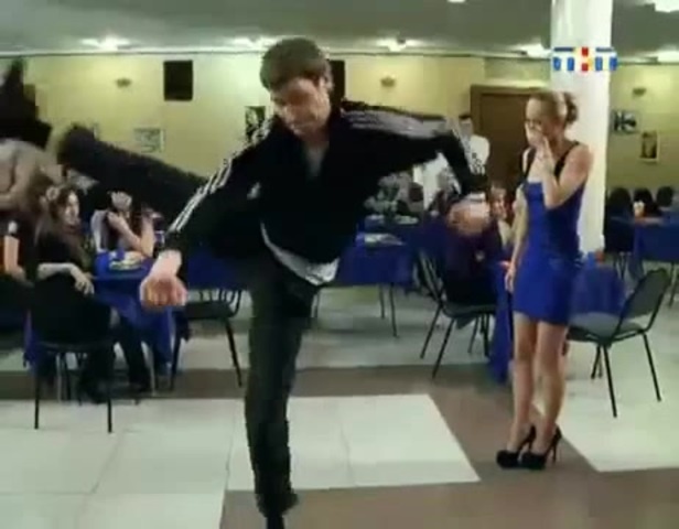 Сначала пишет: Я тебя по ip вычислю