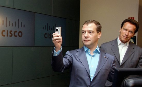Сфоткайся с Арни.
