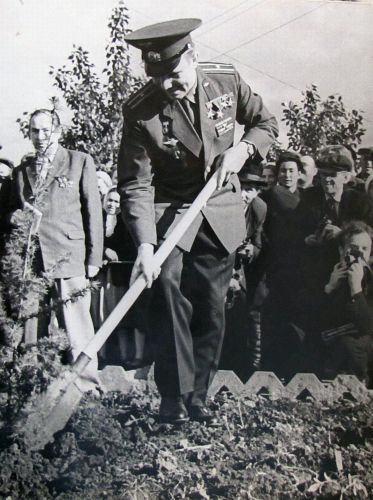 9 марта 1934 родился Юрий Гагарин