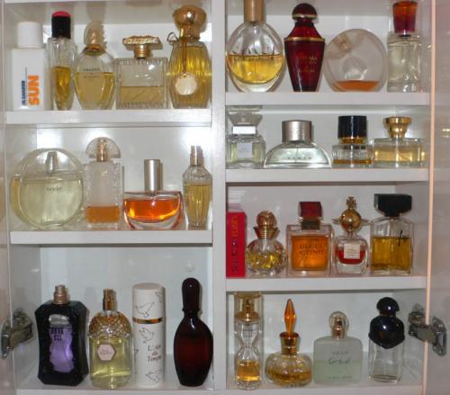 "Скромная" коллекция парфюма
