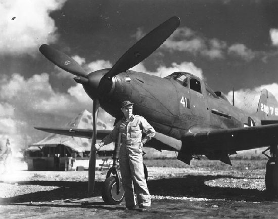 Р-39 Аэрокбра. Американская любимица сталинских соколов. История создания и основные модификации.