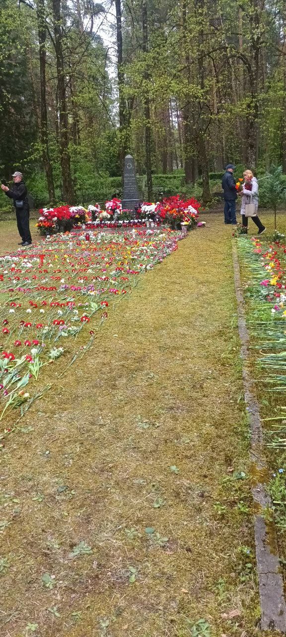 Чешские байкеры клуба ČMV-SB-99:1 приехали в Беларусь, чтобы почтить память погибших в ВОВ