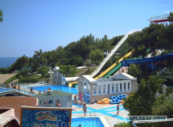 В аквапарке я всегда этого боялся