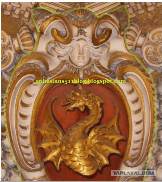 У гроба Папы Иоанна Павла II