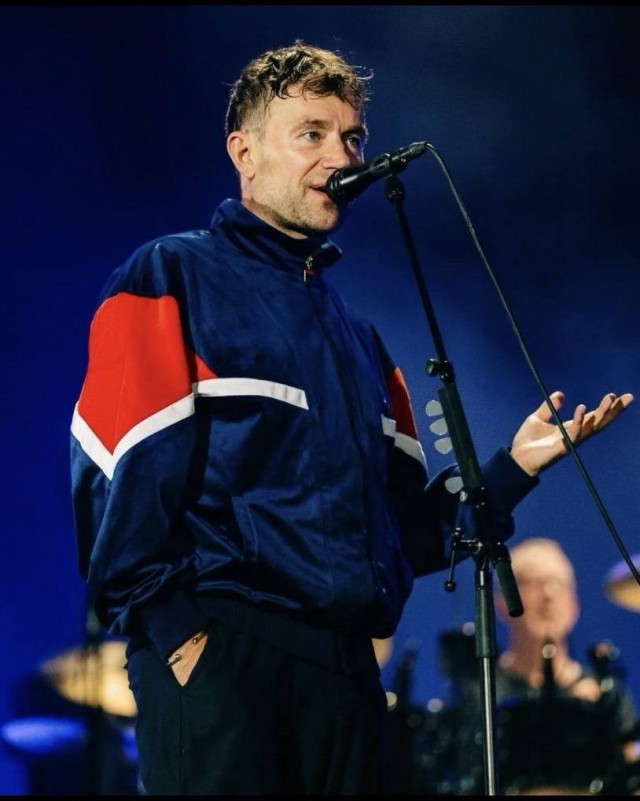 58 лет Дэймону Албарну