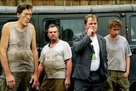 В этом жизнеутверждающем списке явно не хватает "Похороните меня за плинтусом" и "Жить"