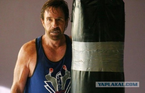 ДР у Чака Норриса