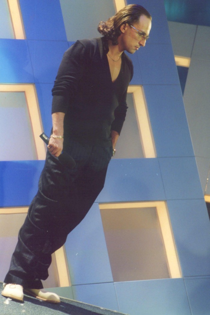 Программа окна с дмитрием нагиевым. Дмитрий нагиев шоу окна. Дмитрий нагиев окна передача. Дмитрий нагиев тв шоу окна. Дмитрий нагиев окна передача.