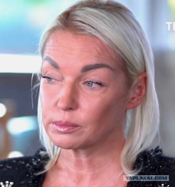 Если вы берёте на себя смелость писать ВИП персонам, то делайте это с уважением