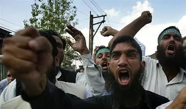 Друзья, что с таким быдлом делать?