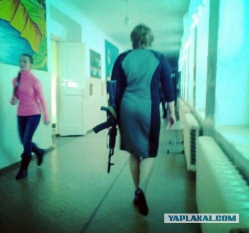 Тульская учительница кричит и матерится на детей