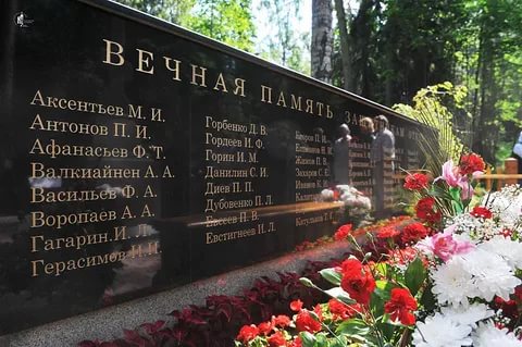Здесь даже когда захочешь плакать, то не всегда можно заплакать.Воспоминания о валаамских инвалидах.