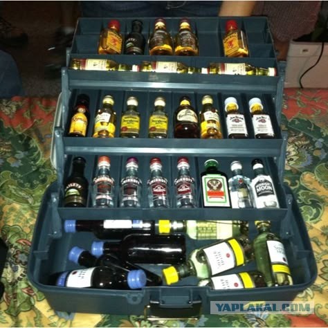 А покажи свой ящик с инструментами
