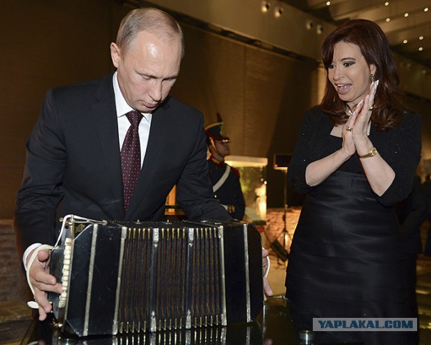 Что дарят Путину бизнесмены и политики