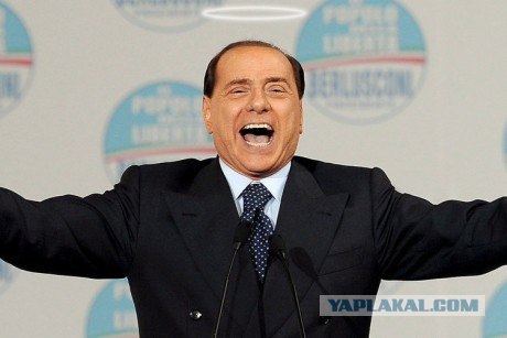 Папа римский Бенедикт XVI отрекся от престола