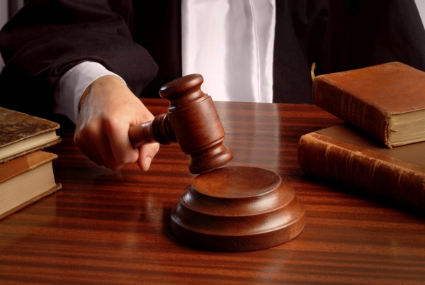 Суд отказал в аресте задержанного за трехмиллиардную взятку депутата