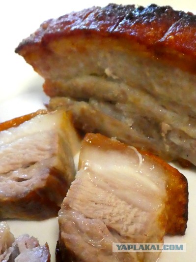 Cвинина запечённая с хрустящей корочкой (Krustenbraten)