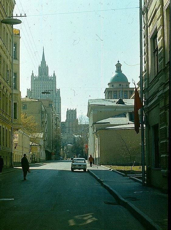 Москва и москвичи. Двадцатый век. 02.12.25