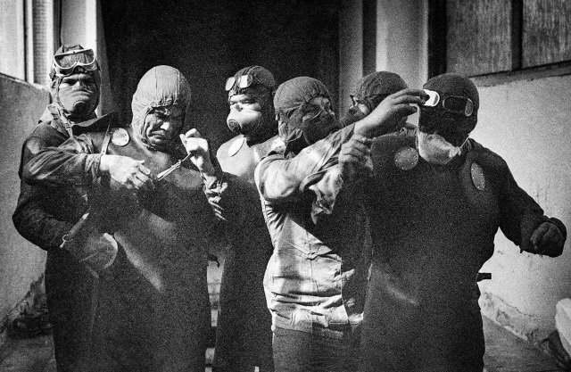 Уличные чёрно-белые фотографии. Весь мир