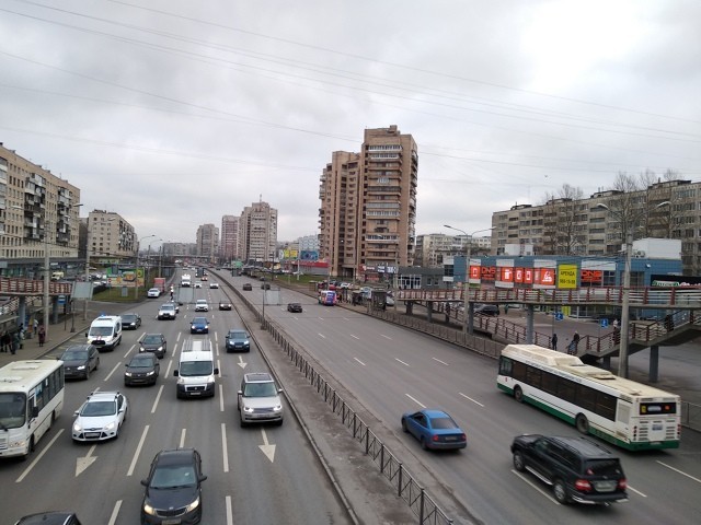 Пройтись по центру