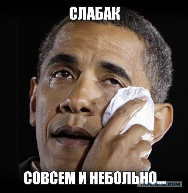 Расист бьёт негритенка бутылкой