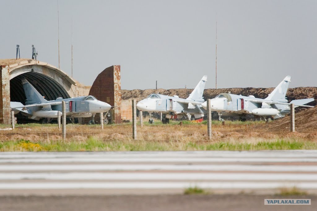 Узбекистан погода сегодня карши. Аэропорт Карши Ханабад. Ханабад Карши Су-24. Карши Ханабад авиабаза. Ханабад Узбекистан аэродром.