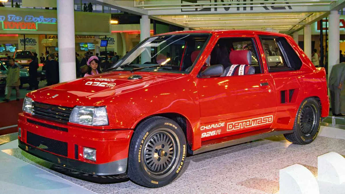 1985 Nissan mid4