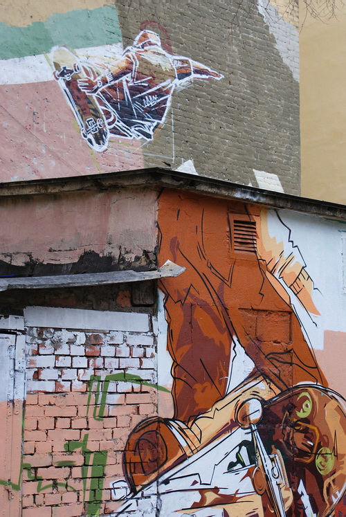 Питерское граффити в переулках