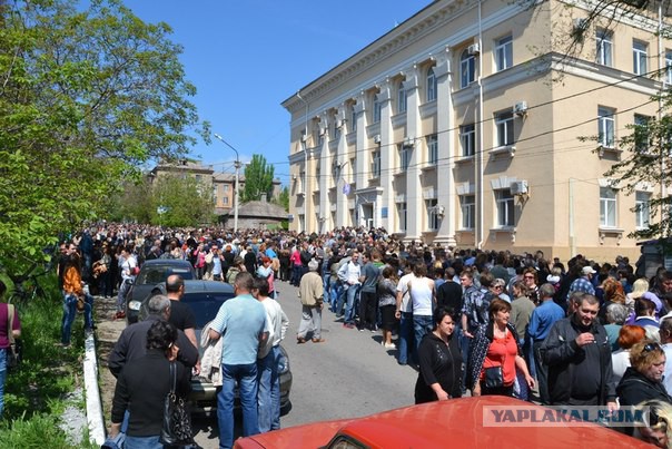 Подборка фото с референдума