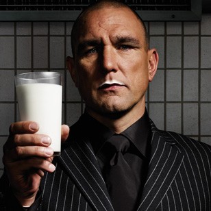 Фото актеров и музыкантов, из которых харизма плещет через край