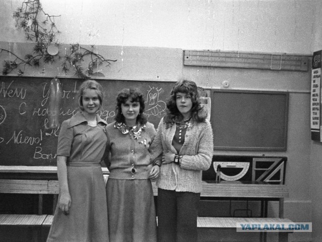 Новогодний огонек 8 класса «В» в школе № 301 на улице Седова в Свиблово