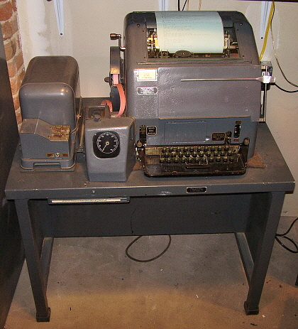 Год одна тысяча девятьсот восьмидесятыый