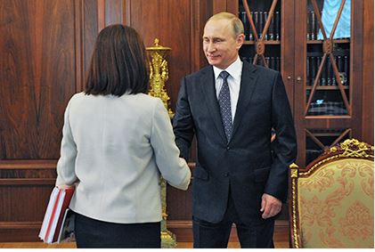ЦБ "настойчиво идет" по пути укрепления рубля