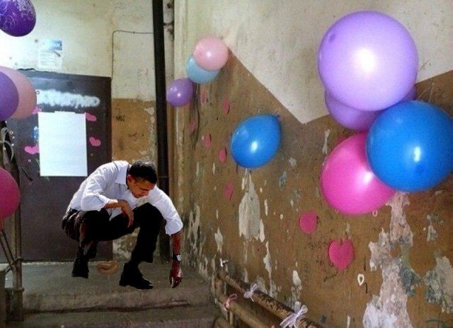 Свадьба в Сайлент Хилл. Как украшают на свадьбу убитые подъезды многоэтажек