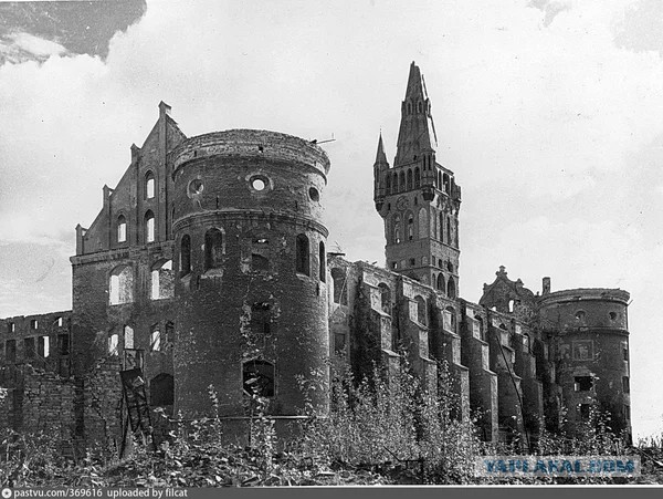 Подборка фотографий штурма советскими войсками города-крепости Кёнигсберга