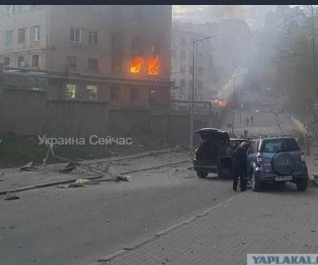 СМИ сообщили о взрывах на на оборонном заводе в Киеве