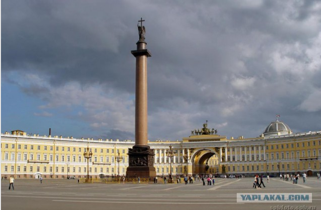 Самый мощный самоходный подъемный кран
