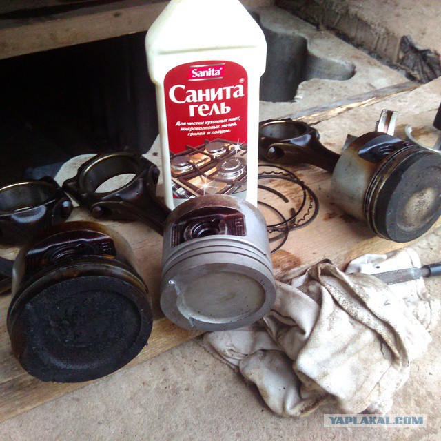 Чистим сковородку.