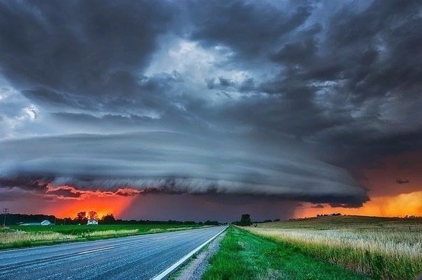 Перед грозой в деревне