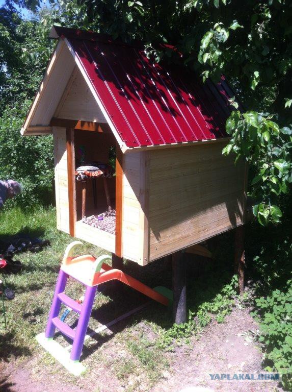 Домик для дочек