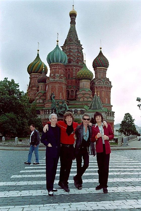 Весёлый и молодой шоу-бизнес 90-х