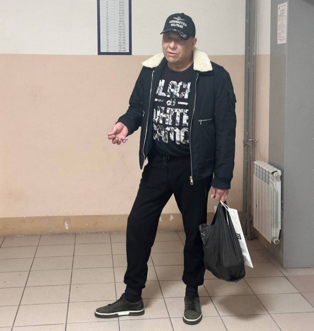 Во Владивостоке пьяный сосед напал на девушку из-за того, что она вызвала лифт