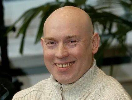 Филипп Киркоров установил семейный мемориал за 10 млн рублей на Троекуровском кладбище