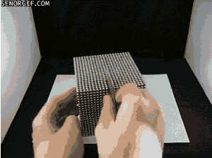 Аккуратно разделить магнитный кубик