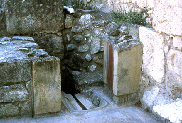 Что скрывают древние туалеты