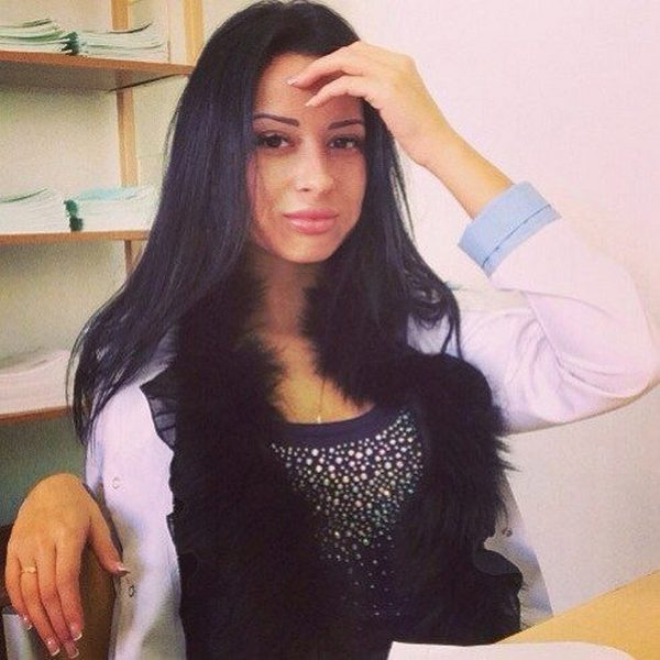 Губки бантиком... бантом.. огромным бантищем!