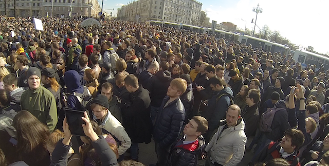 Навального задержали в центре Москвы