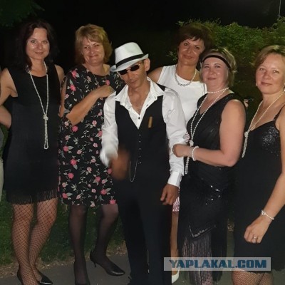 Фотожаба: Девочка с собачкой